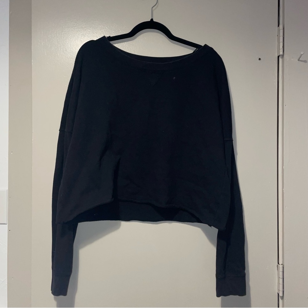 🪅5 for $15🪅Black cropped sweatshirt